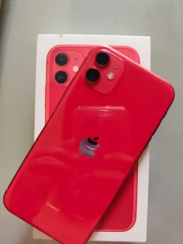 iPhone 11 bateria 77%
