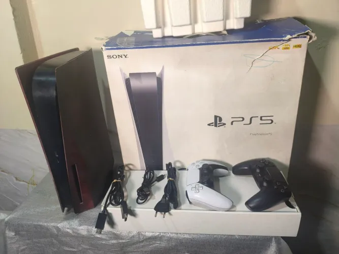 PS5 personalizado/aceito cartão ate 18x/pego seu game como parte pagamento $