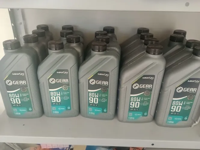 Lote de óleo manual 80w90 20 unidades apenas 400 reais o lote