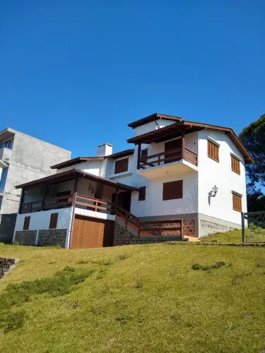Anual no Santinho | Casa com Vista Deslumbrante para o Mar | 4 Quartos