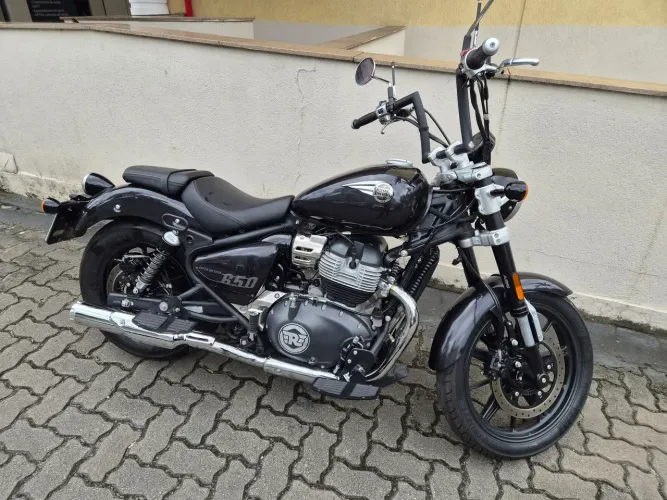 Super Meteor 650 completa