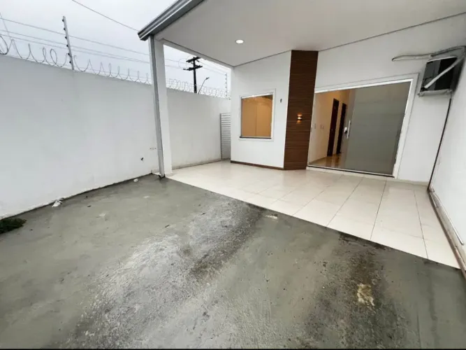 CASA NA CIDADE NOVA PRÓX AO COLÉGIO LATO SENSU/ 02 Qts/ Suite/ 02 Vagas