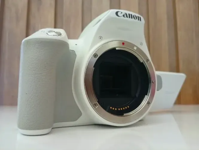 Canon EOS Rebel SL3