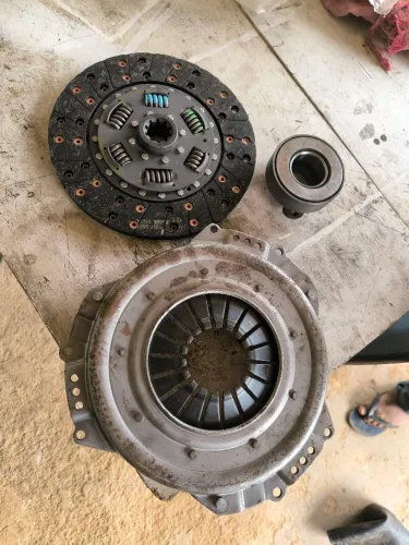 kit embreagem motor 608 708 hidráulica da marca luk