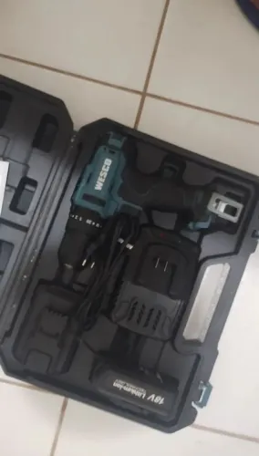 Furadeira/Parafusadeira de Impaxcto Wesco 2390