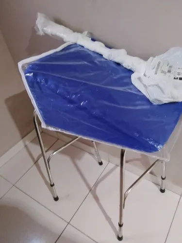 Vendo um colchão peneumatico um andador um travesseiro ortopédico uma moleta não usados