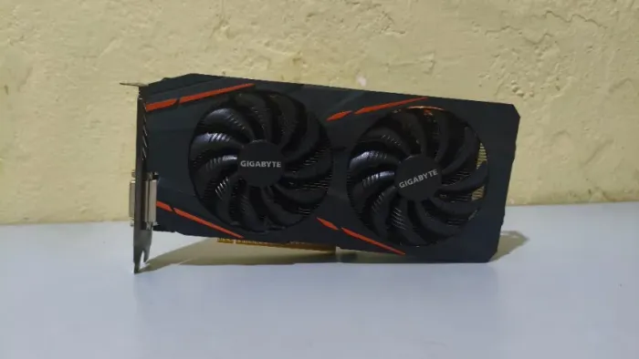 Placa de Vídeo Gigabyte RX 590 8GB