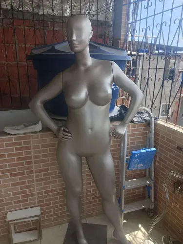 Manequim de fibra