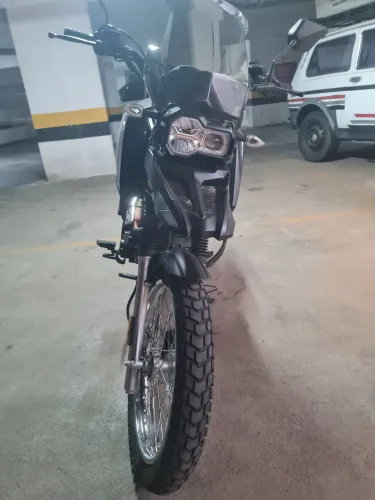 Moto Shineray 175 ano 2025. Apenas 2.850 kms rodados por R$ 13.500,00. Linda! Aproveite!!