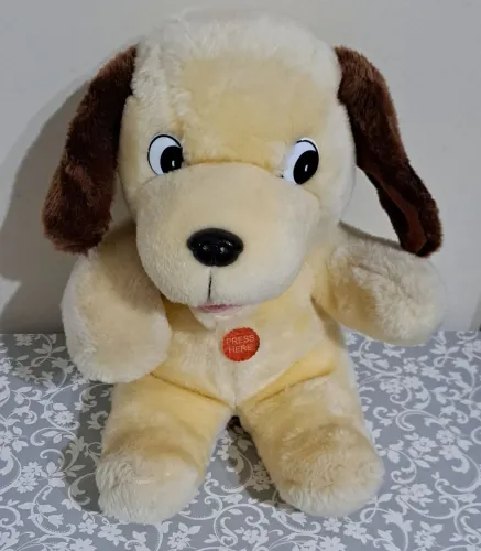 Cachorro de pelúcia q fala