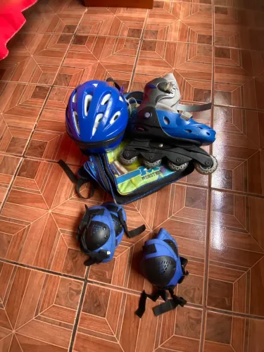 Patins modelo usado