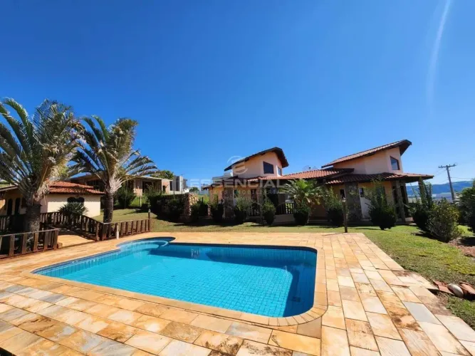 Casa com 5 dormitórios à venda, 2.284 m² por R$ 900.000 - Condomínio Ninho Verde II - Pard