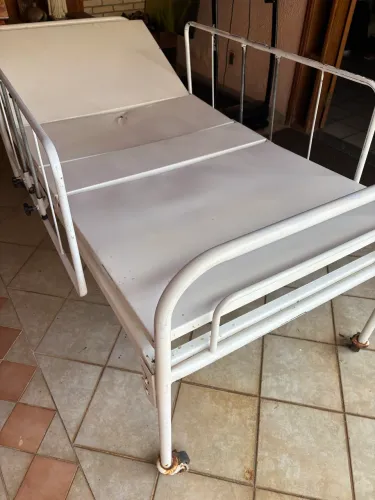 Cama hospitalar manual