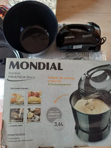 Batedeira Mondial Prática Black