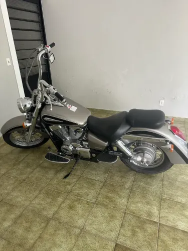 Shadow 750 semi nova