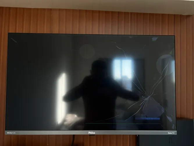 TV PHILCO 32? DISPLAY QUEBRADO!