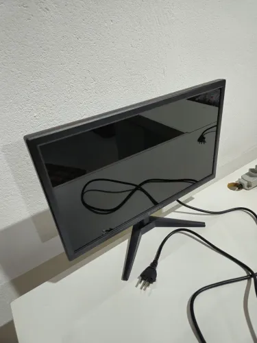 Monitor HD Soyo 75hz 5ms. Ideal para estudo, trabalho e jogos