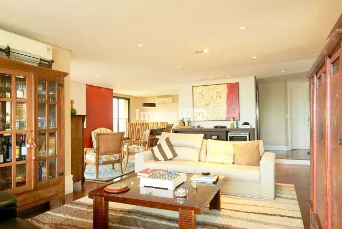 Campo Belo | Apartamento 2 quartos, sendo 2 suites
