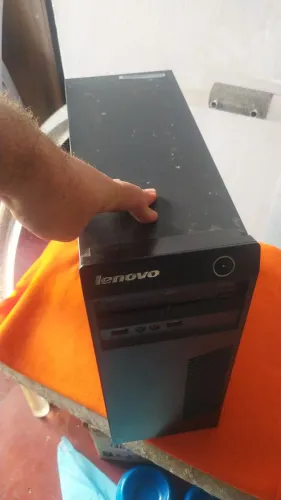 CPU Lenovo 63 90AT0002BR - Core i3-4130 - Com defeito em capacitores, os demais comp. Bons