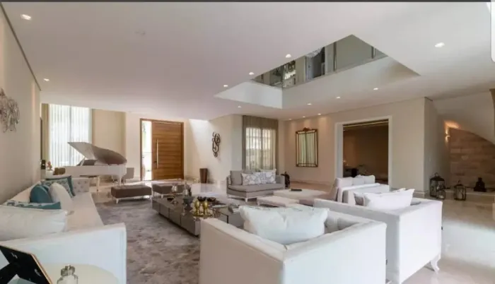 Casa mobiliada e equipada a venda com 740 m², 5 suítes em Alphaville - Residencial 10