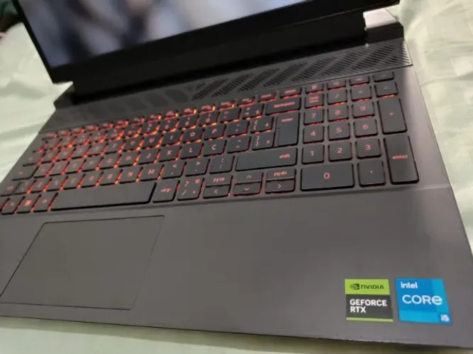 Notebook Gamer Dell G15 5530 Intel i5 13ª Geração | RTX 3050 6GB | SSD 512GB (Impecável)