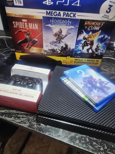 Ps4 1tb com jogos de brinde PARCELO NO CARTÃO PEGO TROCA