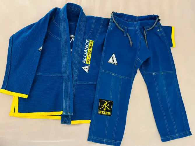Kimono infantil Alliance