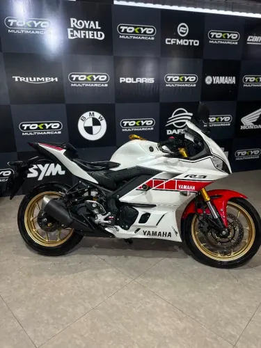 YAMAHA YZF R3 2023
