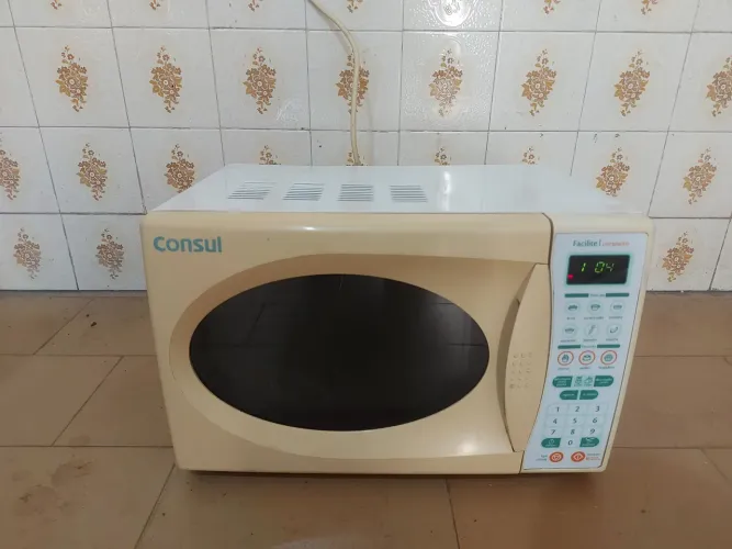 Microondas Consul 18 litros 110v - Retirar em Guarulhos - bairro: vila barros - SP