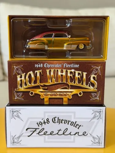 Hot Wheels RLC 1948 Chevrolet Fleetline