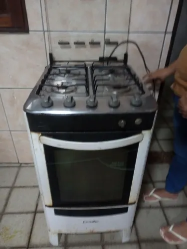 Fogao semi novo