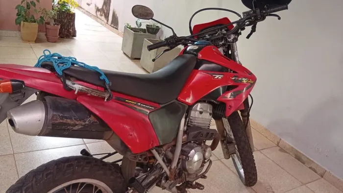 Moto Honda 250 Tornado