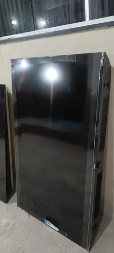 SMART TV PHILCO 50' DISPLAY QUEBRADO P/ RETIRADA DE PEÇAS