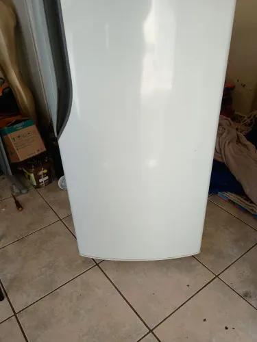 Vendo geladeira Panasonic  Frost Free perfeito condições 
