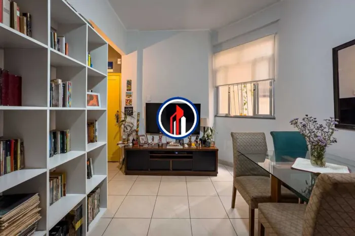 Apartamento : / Residencial / Glória