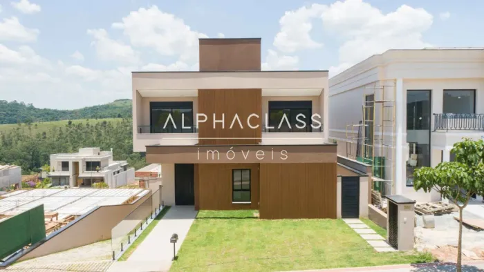 Excelente Casa para VENDA em Condomínio Fechado - Alphaville/Tamboré