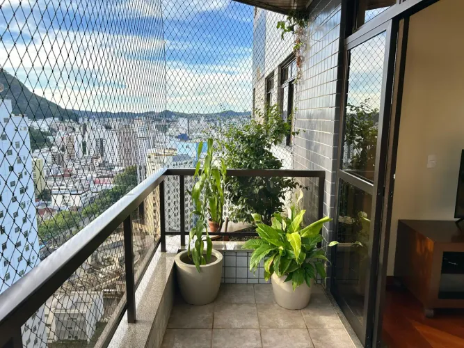 Excelente apartamento de 3 quartos com 1 suíte no Bom Pastor