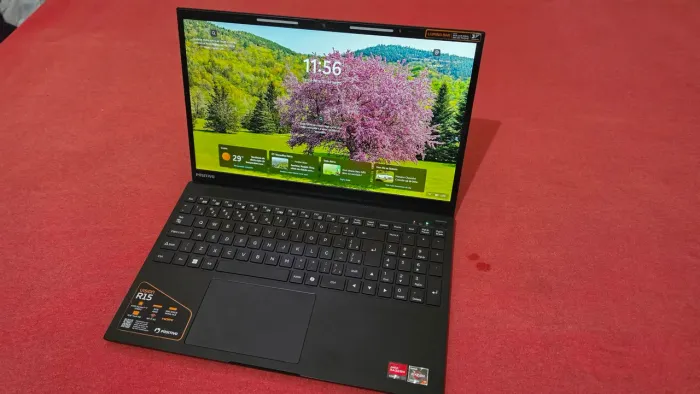 Notebook positivo vision R15 AMD Ryzen 7-5825U 24Gb RAM 512 GB SSD