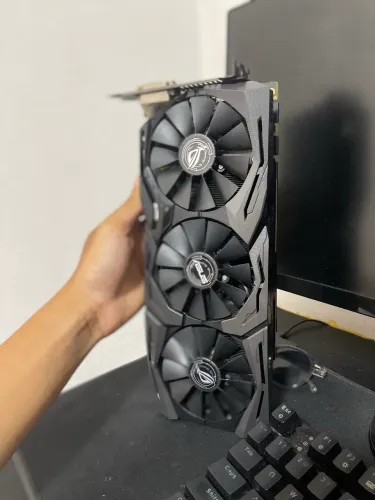 GTX 1070 Rog strix 