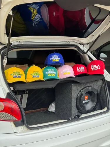 Boné/chapeu ?