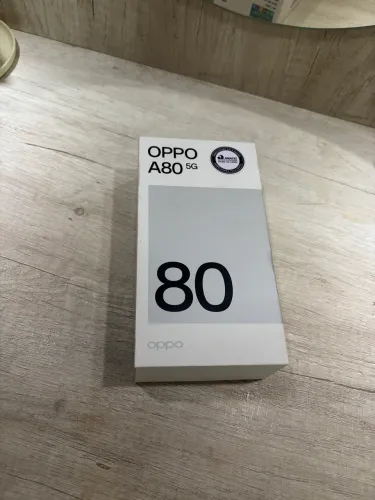     OPPO A80 5G 256GB - Pouco Uso - Ótimo Custo-benefício