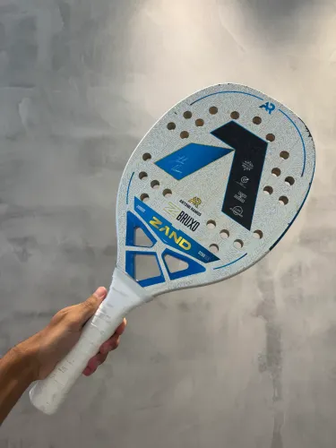 Raquete de beach tennis Zand ZBRUXO Semi nova
