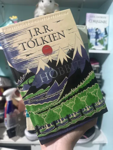 Hobbit + Contos Inacabados 2 livros preço de 1