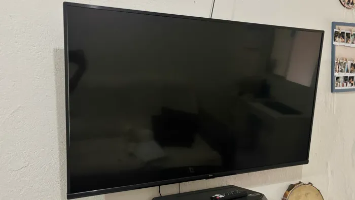     TCL Android TV 50 4K 50P615 com defeito