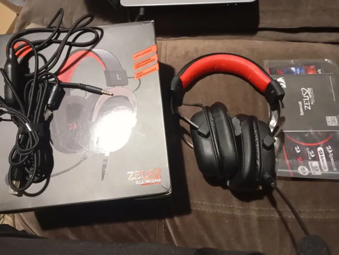 Headset gamer Zeus 2 