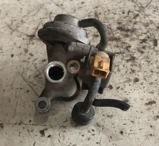 Válvula Recirculação Gases Escape Mercedes R500 5.0 V8 2007