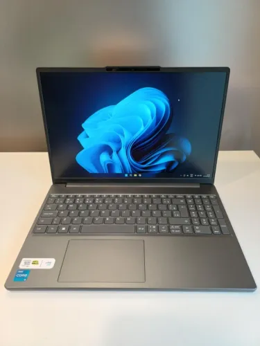 Lenovo IdeaPad Slim 3 - i5 13ª Geração | 8GB | SSD NVMe 512GB