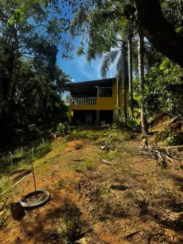 Vendo chacara com 200 metros quadrados de construção, 2 quartos, 700 metros de terreno