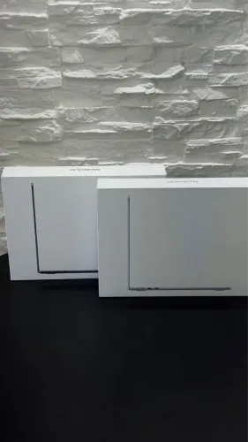 MACBOOK AIR M5 - 16RAM - 512GB 13? LACRADO