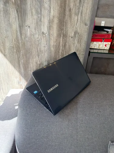 Notebook Samsung Intel Core I5 3ºGer 8GB 1TB Geforce 710M 2GB